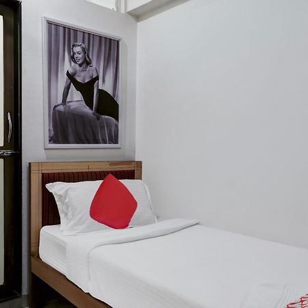 Oyo Flagship 572 Santacruz West Hotel Mumbai Kültér fotó
