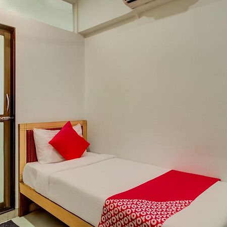 Oyo Flagship 572 Santacruz West Hotel Mumbai Kültér fotó