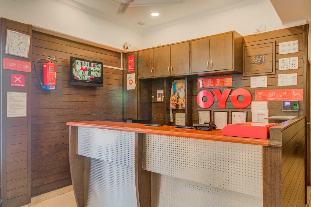 Oyo Flagship 572 Santacruz West Hotel Mumbai Kültér fotó